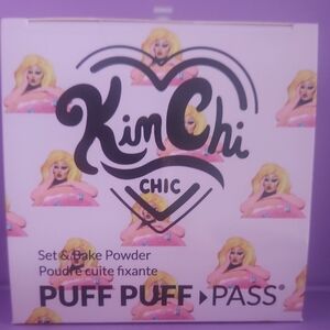 KimChi Chic Set & Bake Powder with Fun Design